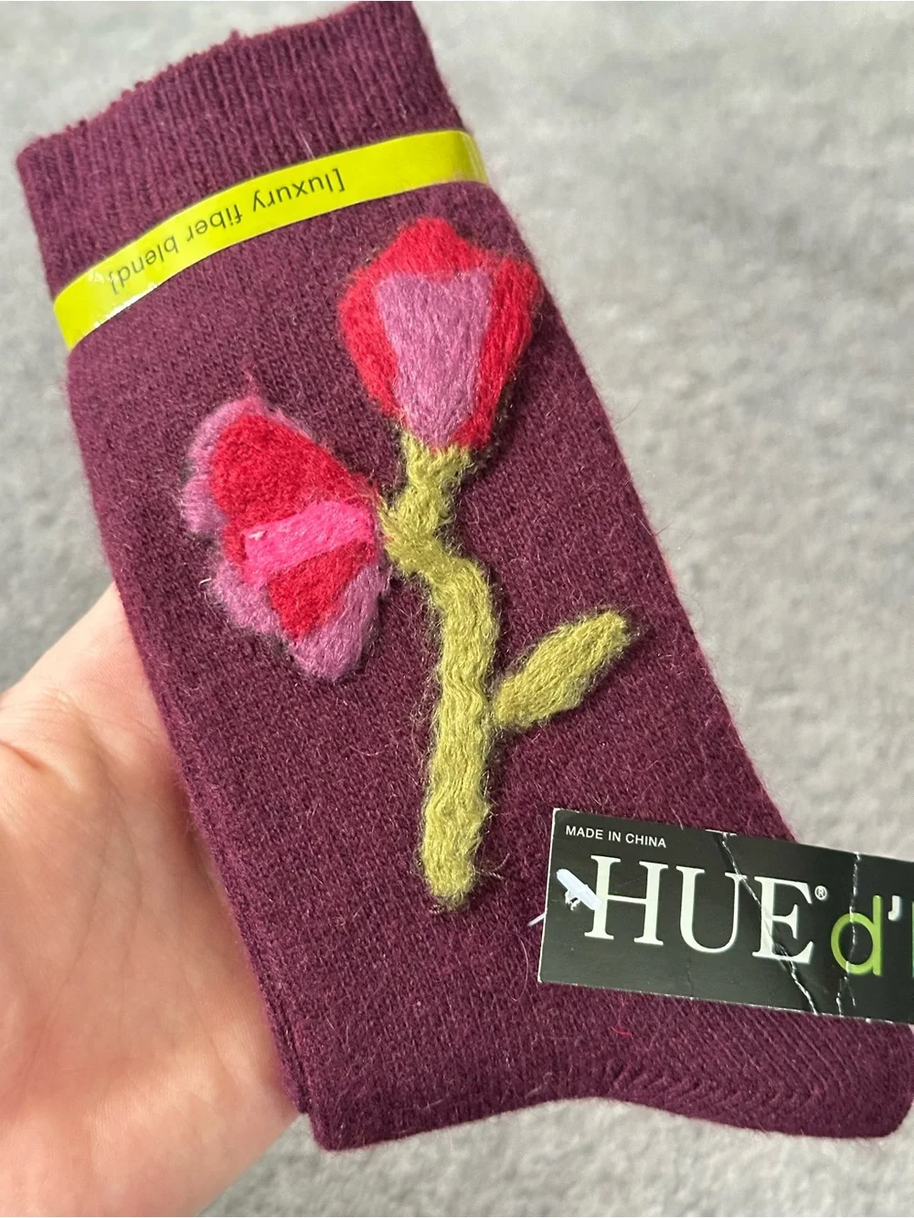 HUE dLUXE plum knit
